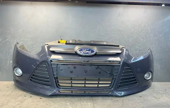 Ford Focus Front bumper BM5117757A BM5117E778AH