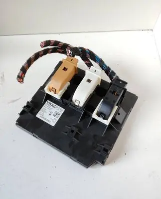 Volkswagen Jetta VI Comfort/convenience module 5K0937084H BCMPQ35 5WG50401
