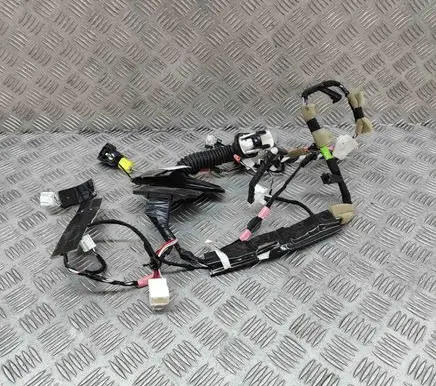 Toyota Prius (XW50) Front door wiring loom AB15147430 8215147571