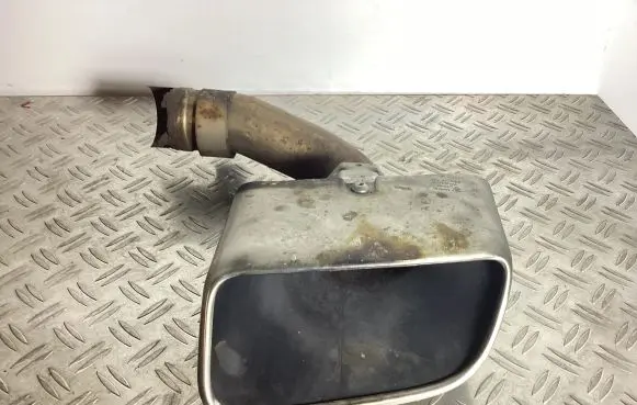 Porsche Cayenne (9Y0 9Y3) Muffler ending 9Y0253825