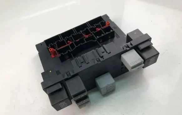 Volkswagen PASSAT B6 Other control units/modules 3C8937049H
