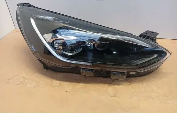 Ford Focus Headlight/headlamp JX7B13E016AJ