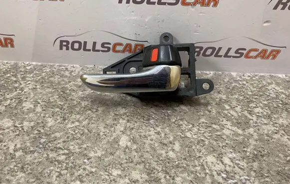 Toyota Avensis Verso Front door interior handle PCPETG30
