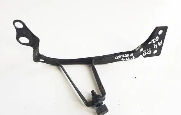 Radiator support slam panel bracket