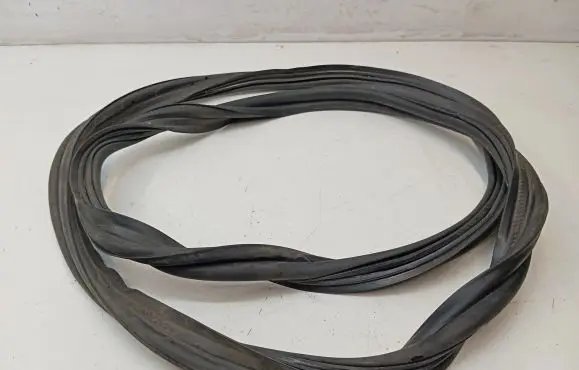Mercedes-Benz E W238 Loading door rubber seal (on body) A2387503000