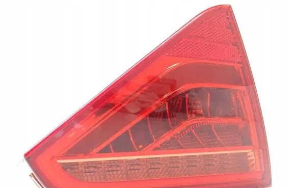 Audi A5 8T 8F Tailgate rear/tail lights 8T0945093C