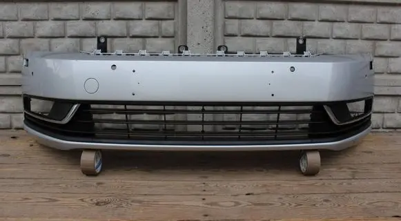 Volkswagen PASSAT B7 Front bumper 3AA807221