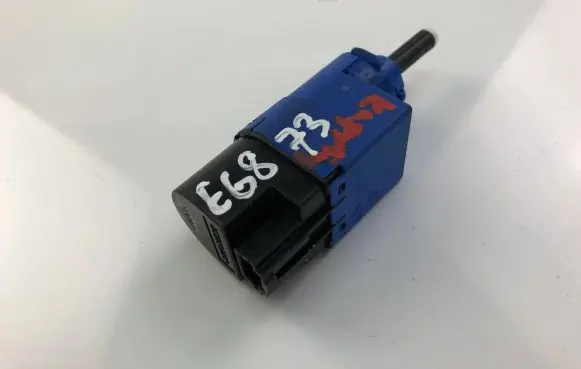 Clutch pedal sensor