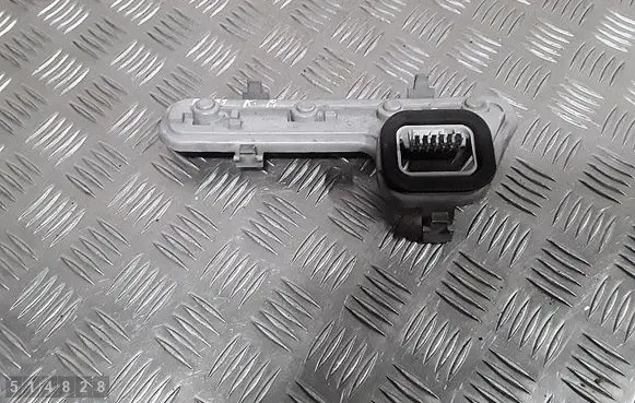 Opel Zafira A Tail light bulb cover holder
