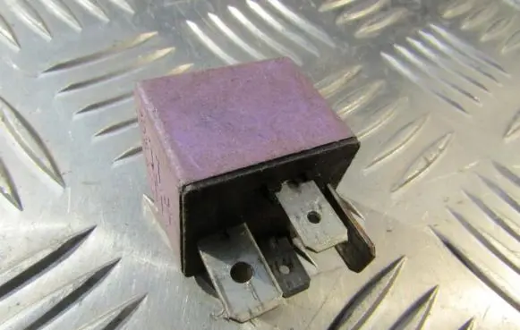 Renault Megane I Other relay 12V50A03525