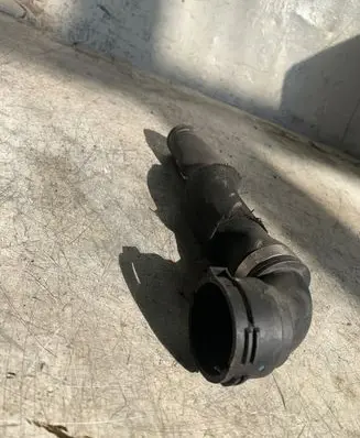 Volkswagen Beetle A5 Engine coolant pipe/hose