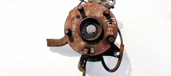 Toyota Previa (XR30, XR40) II Front wheel hub 