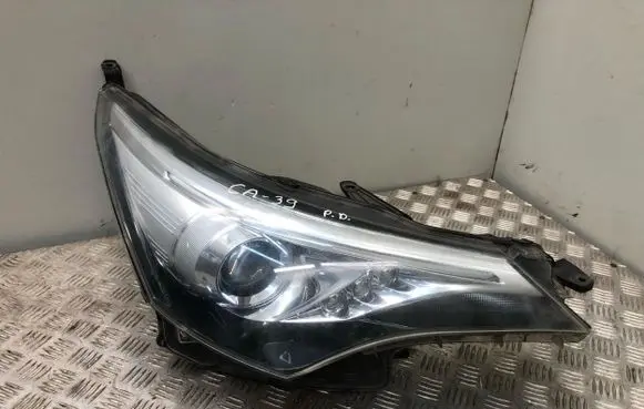 Toyota Avensis T270 Headlight/headlamp 992268101