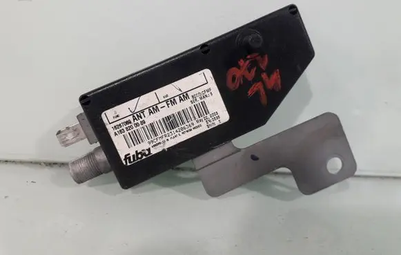 Mercedes-Benz ML W163 Aerial antenna amplifier A1638200089