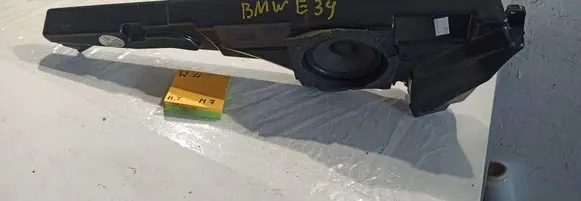 BMW 5 E39 Front door speaker 65138360776
