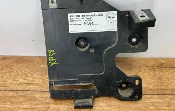 Ford Mustang VII Engine control unit holder PR3A12A692AAP PR3A12A692AA