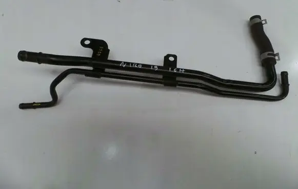 Engine coolant pipe/hose