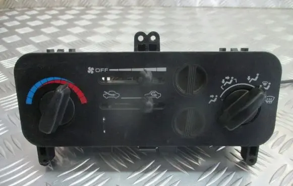 Subaru Legacy Interior fan control switch 
