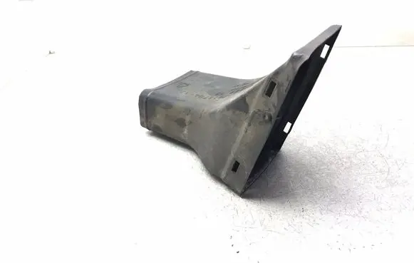 BMW 5 E60 E61 Intercooler air channel guide 7033704 11460913
