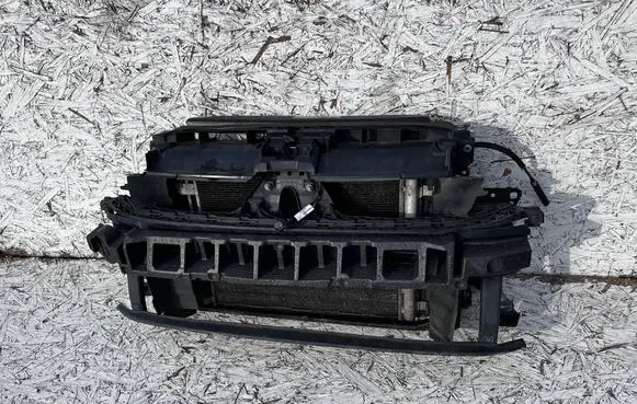 Volkswagen PASSAT B8 Radiator support slam panel