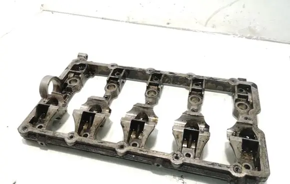 Volkswagen Golf V other engine part 03G103308B