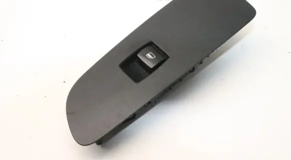 BMW 1 E81 E87 Electric window control switch 9163001