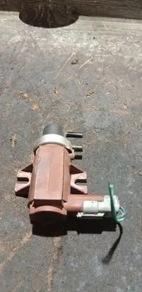 Ford Focus Turbo solenoid valve 70096803