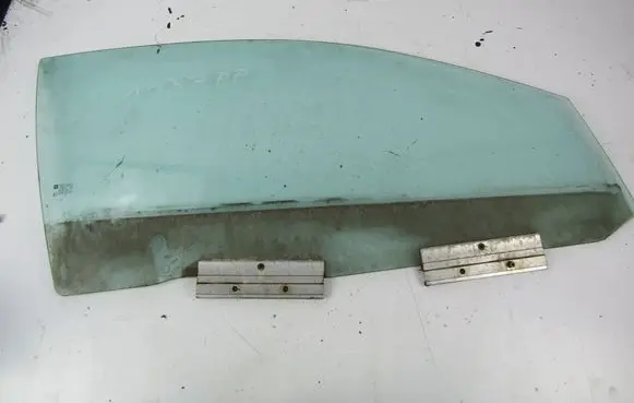 Opel Astra G Front door window glass four-door 