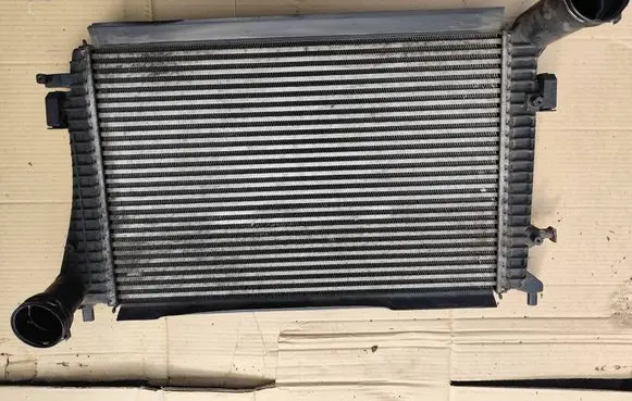 Volkswagen PASSAT B6 Intercooler radiator 3C0121345AM
