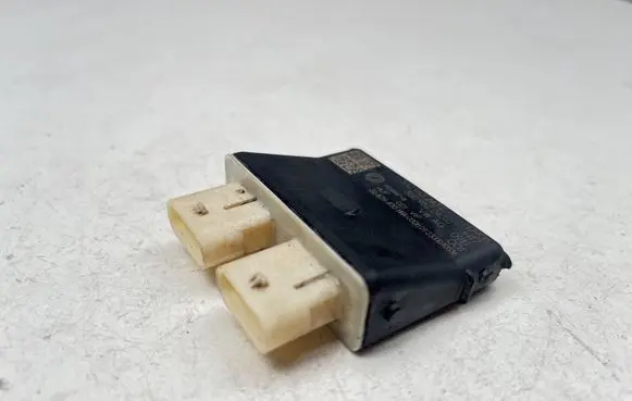 Porsche 911 Rear glass lock/latch Q809 3G0962243C