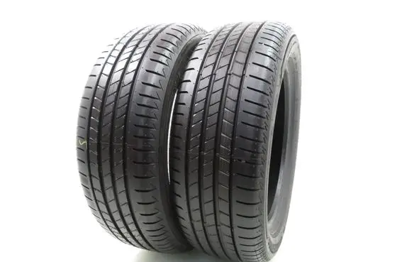 Volkswagen Golf V R16 summer tire 