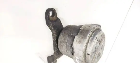 Ford S-MAX Engine mount bracket