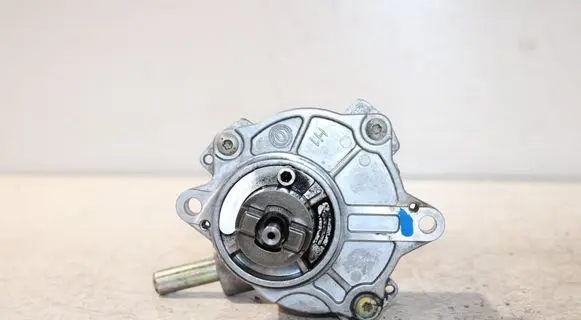 Mercedes-Benz S W220 Vacuum pump A6282300065