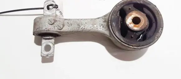 Honda Civic Engine mount bracket