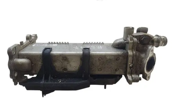 Opel Zafira C EGR valve cooler V29007672 MM1136G