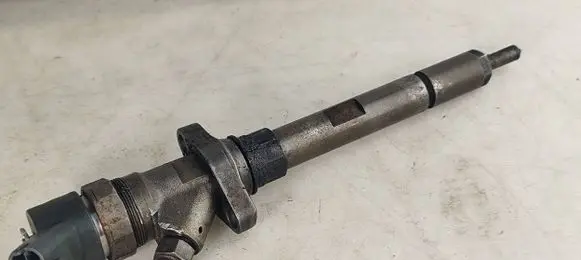 Peugeot 607 Fuel injector 9637277980