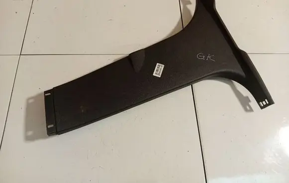 Ford Focus (D) pillar trim (bottom) BM51A243W07ADW BM51-A243W07ADW