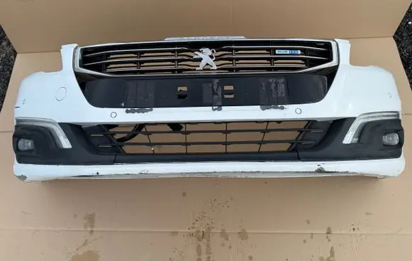 Peugeot 508 Front bumper 9807629377