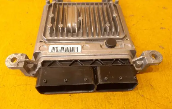 Mercedes-Benz C W205 Engine control unit/module A6519005203
