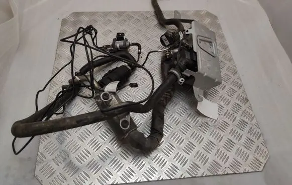 BMW X5M F85 Auxiliary pre-heater (Webasto) 9330593 933059302 64129330593