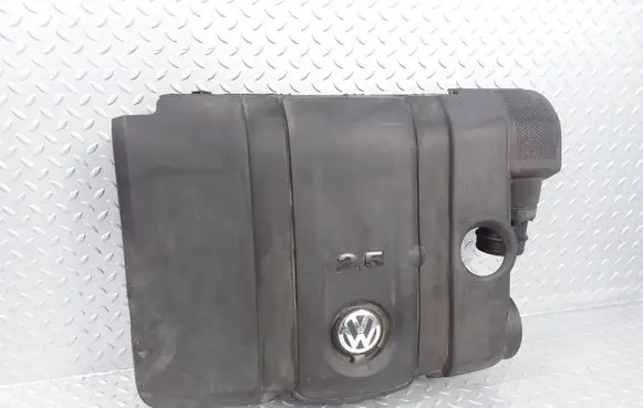 Volkswagen Jetta VI Engine cover (trim) 07K129607H 07K129601G 07K129637