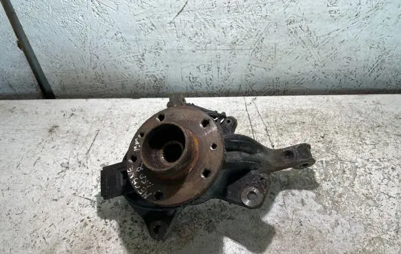 Renault Megane III Front wheel hub