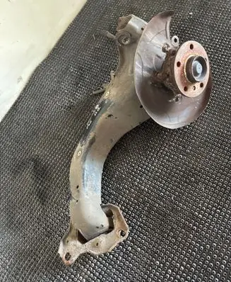 BMW 2 F45 Rear wheel hub 8842880