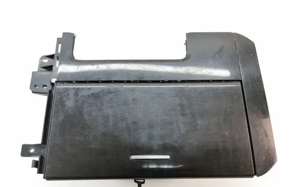 Cup holder front