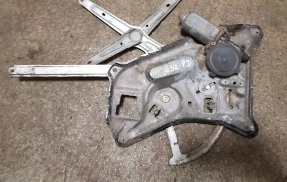 BMW 7 E32 Rear door window regulator with motor 513219383689