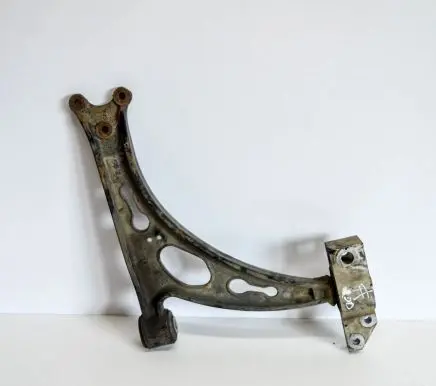 Volkswagen Touran I Front lower control arm/wishbone 1K0407153G