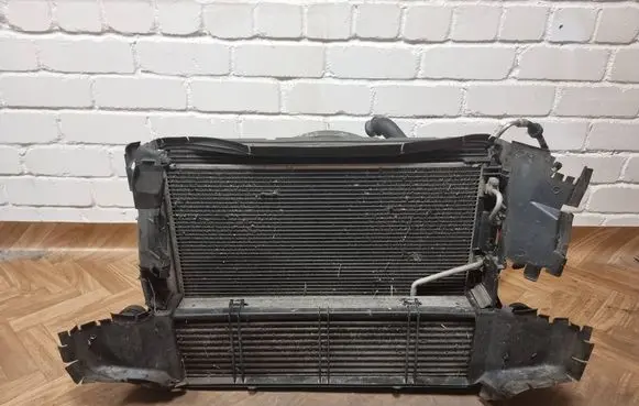 Mercedes-Benz E W212 Radiator set A2045000755 A2045000393 3135103789