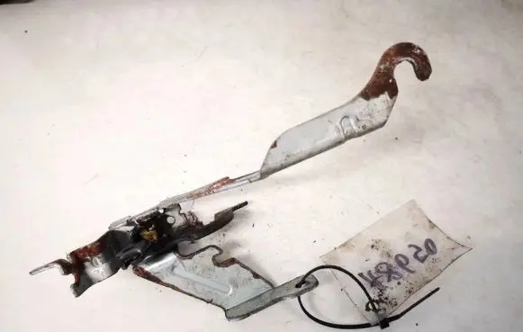 Subaru B9 Tribeca Fuel tank opening switch 