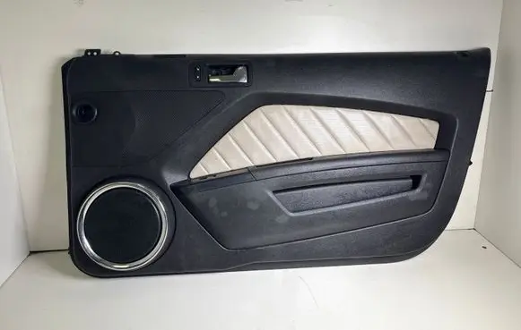 Ford Mustang V Front door card panel trim DR336323942