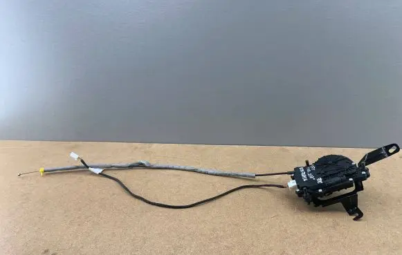 BMW 3 F30 F35 F31 Tailgate exterior lock 7269516 51247269516 51244899587
